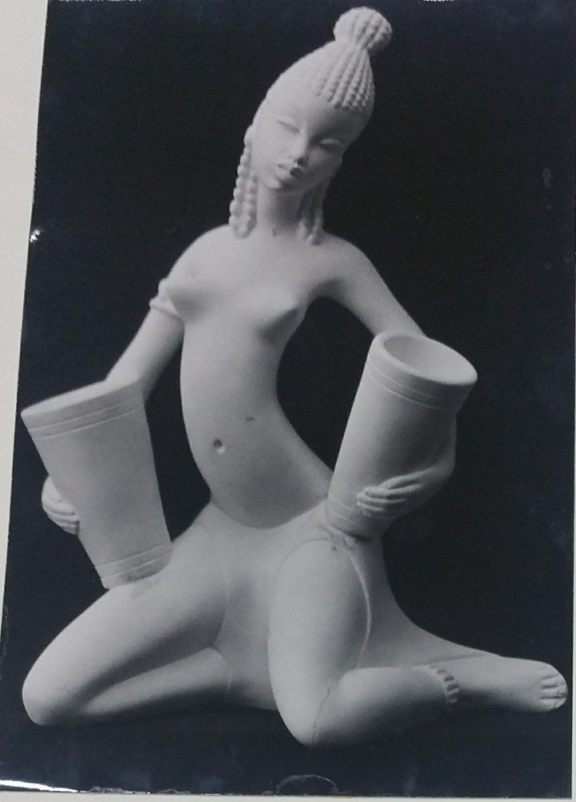 Raw chalkware figurine