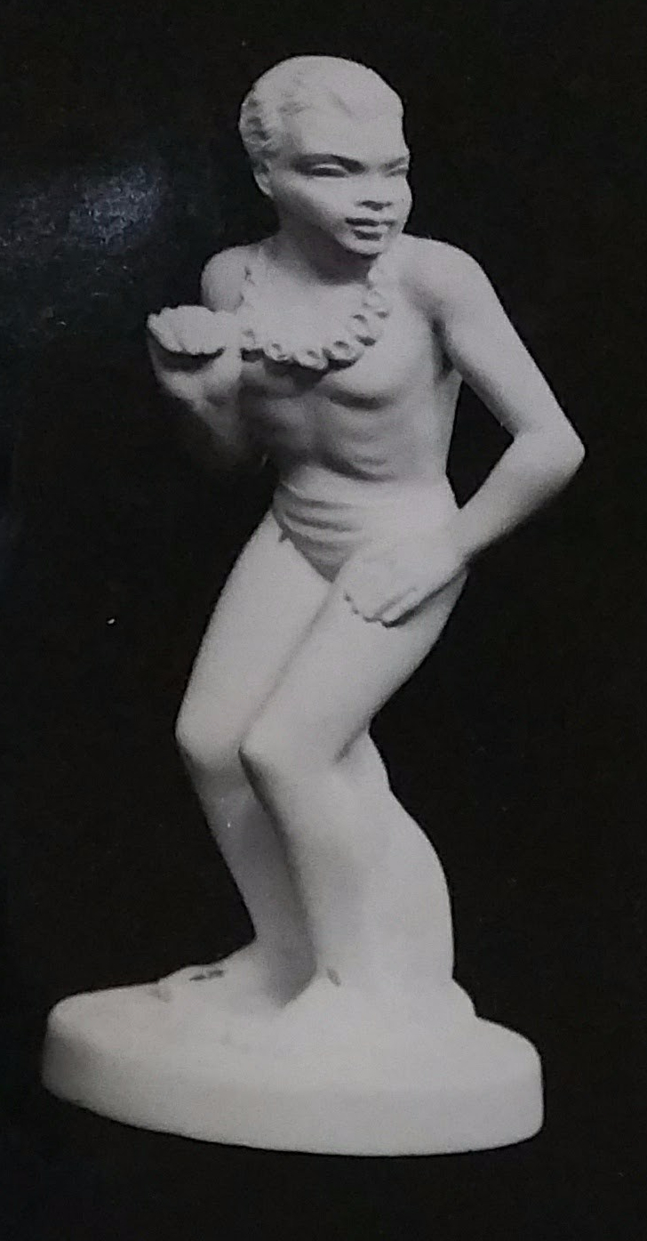 Raw chalkware figurine