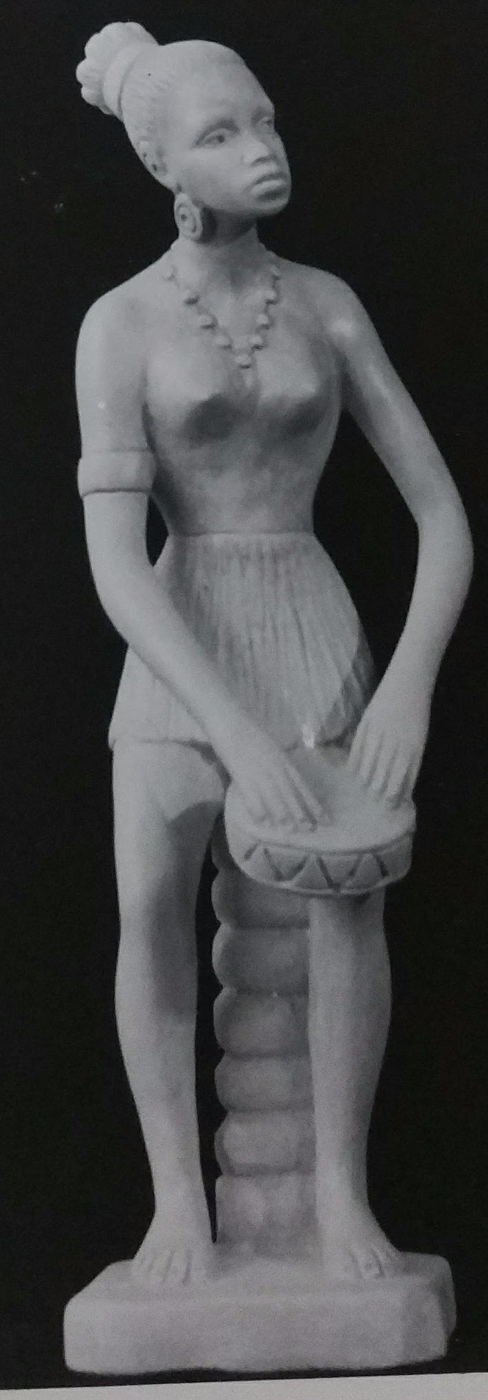 Raw chalkware figurine
