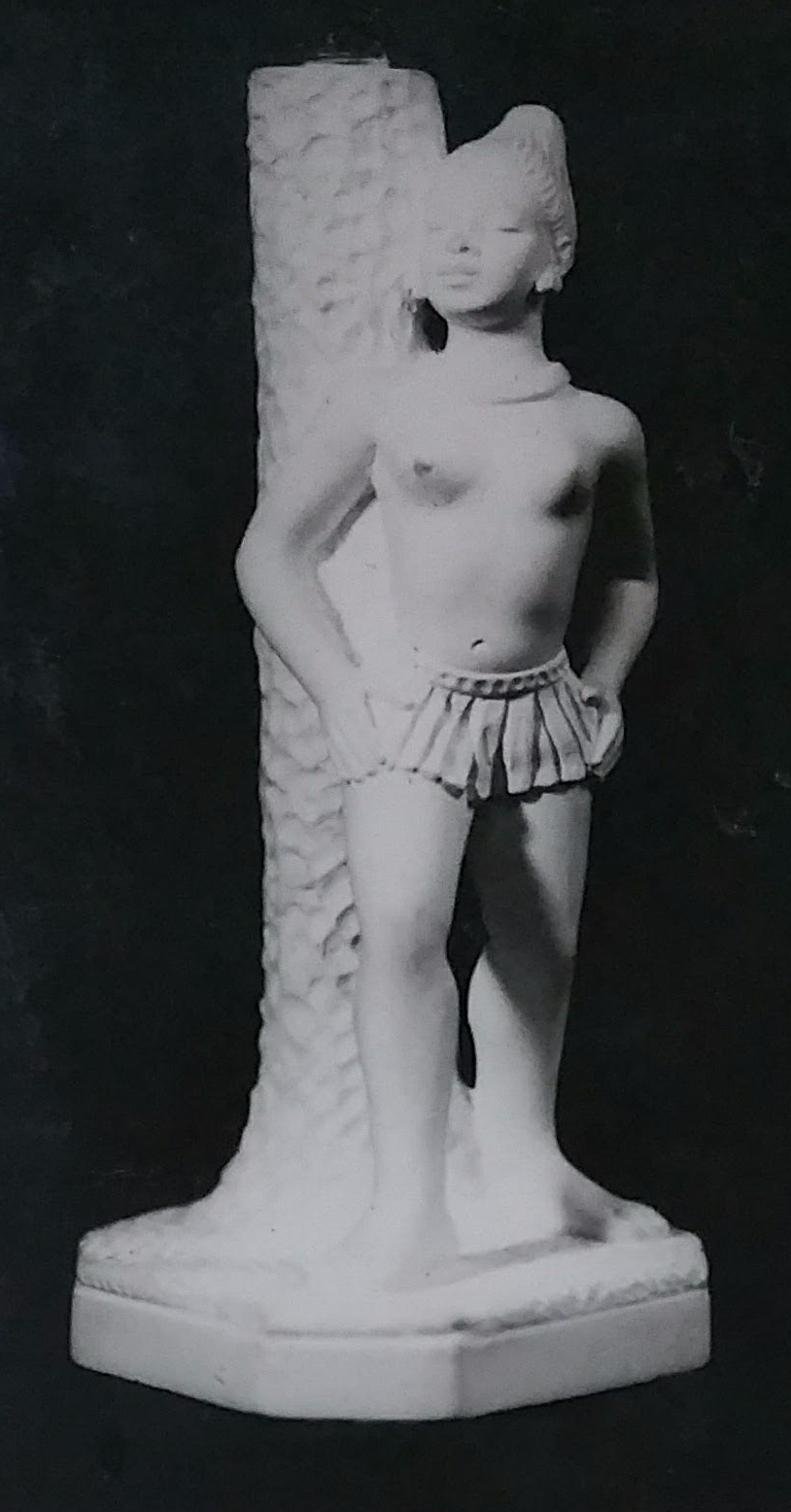 Raw chalkware figurine