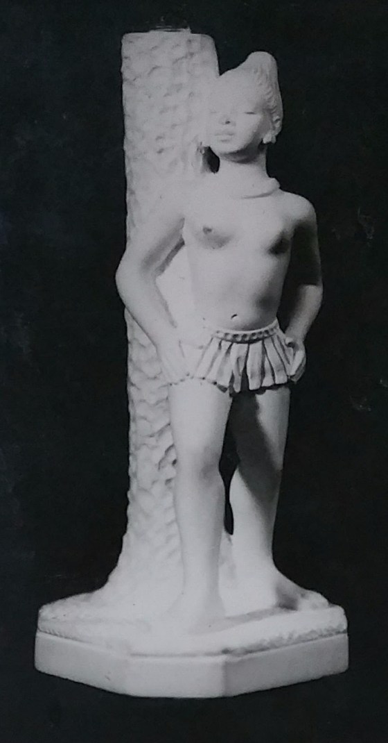 Raw chalkware figurine