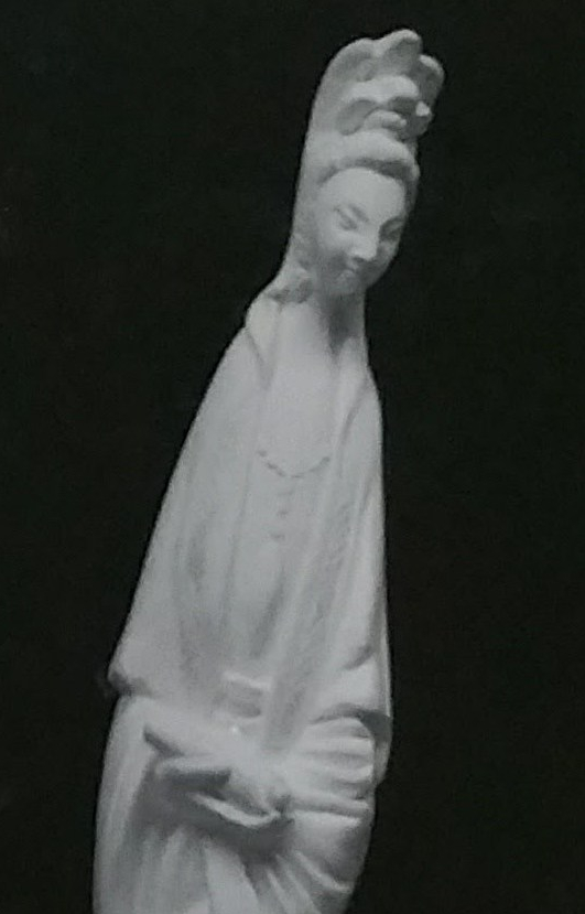 Raw chalkware figurine