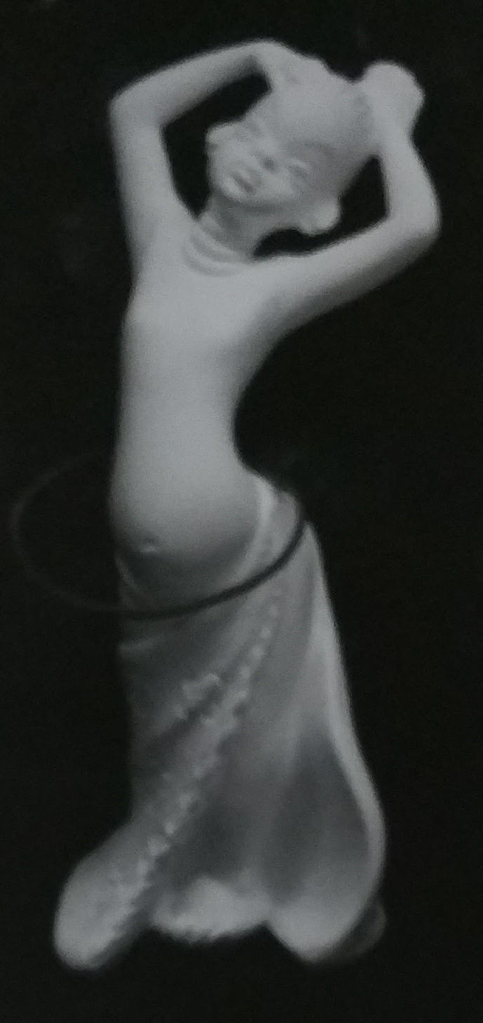 Raw chalkware figurine