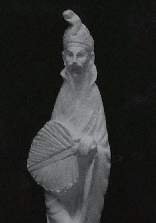 Raw chalkware figurine