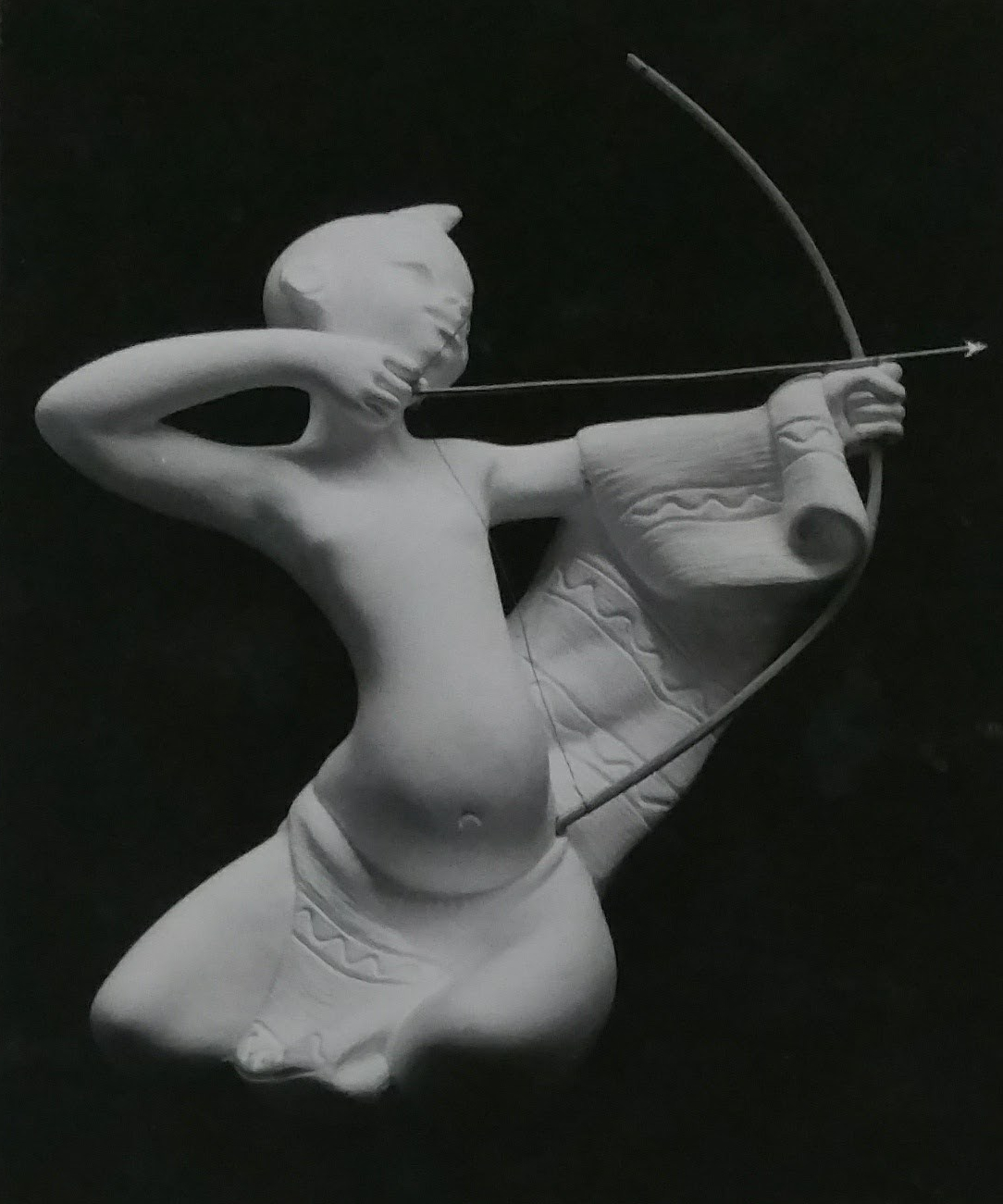 Raw chalkware statue