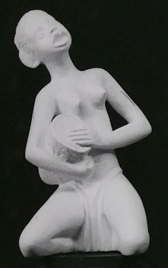 Raw chalkware statue