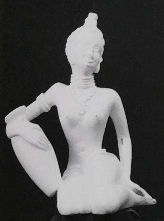 Raw chalkware statue
