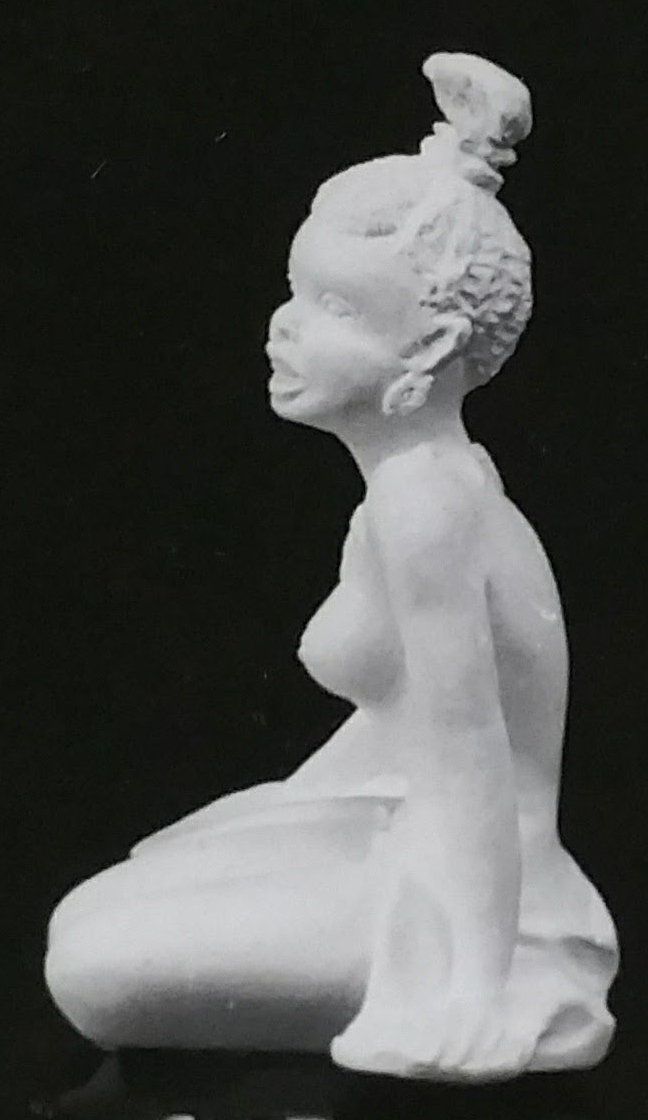 Raw chalkware statue
