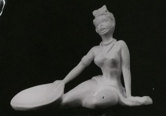 Raw chalkware statue