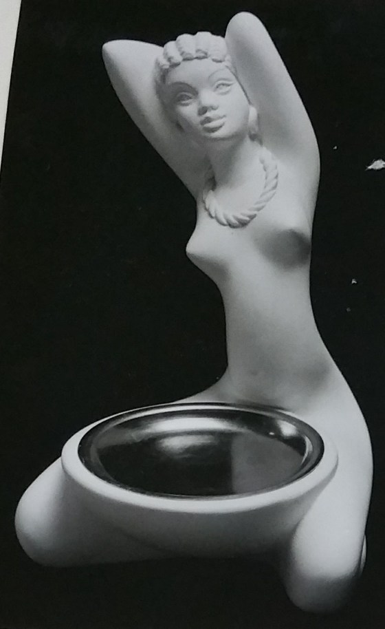 Raw chalkware statue