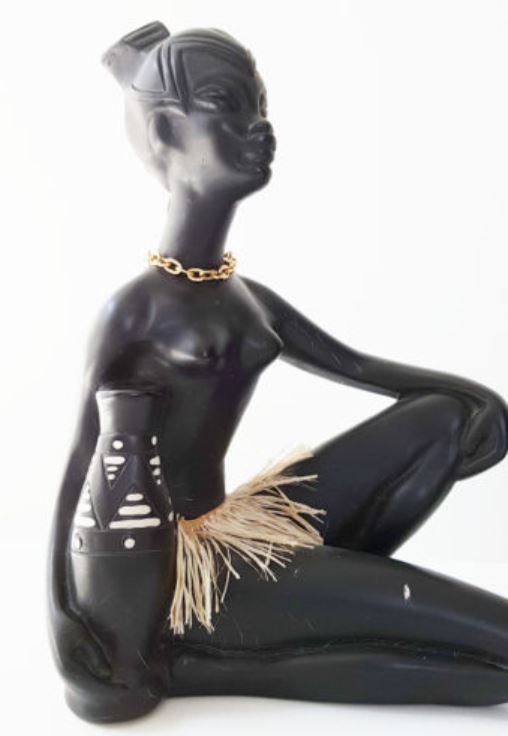 Kneeling lady statue in chalkware