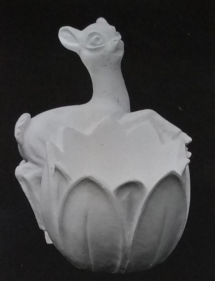 Raw chalkware statue