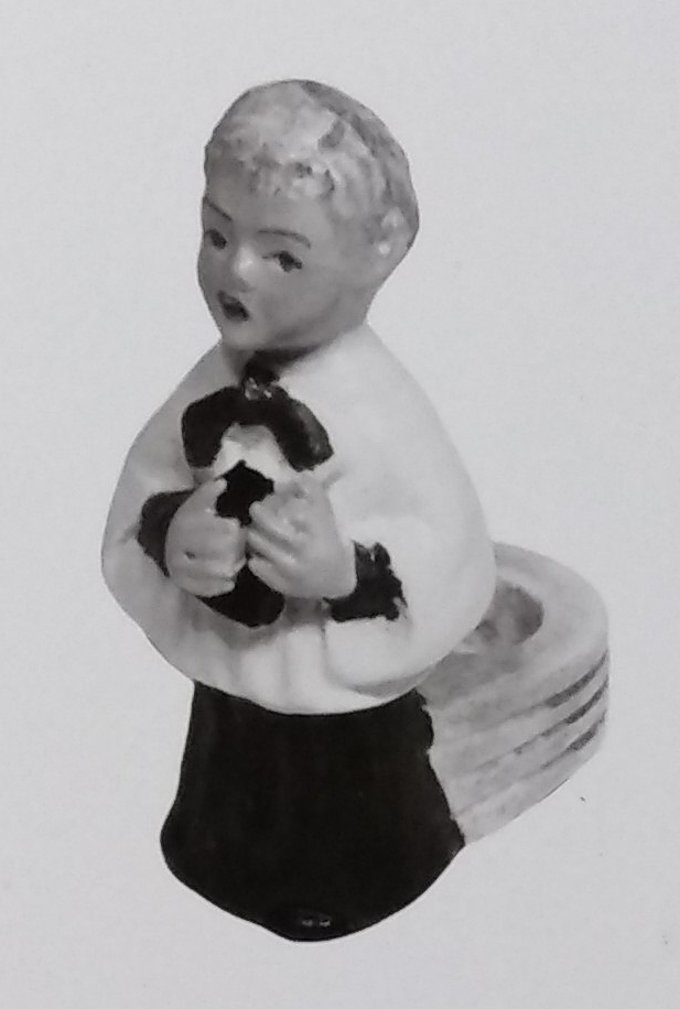 Choirboy figurine