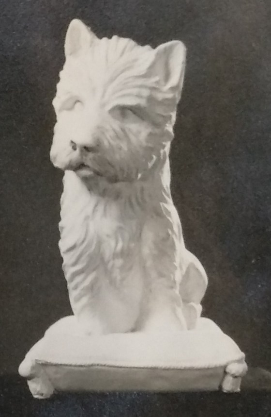 Raw chalkware statue