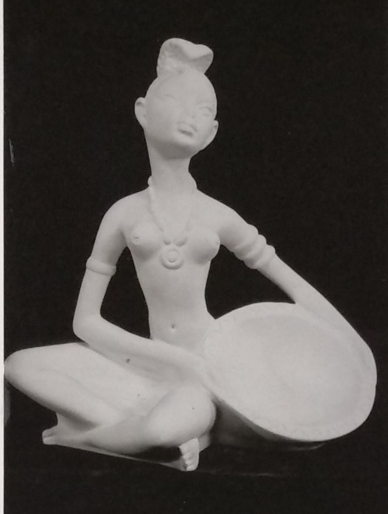 Full figurine statue in chalkware